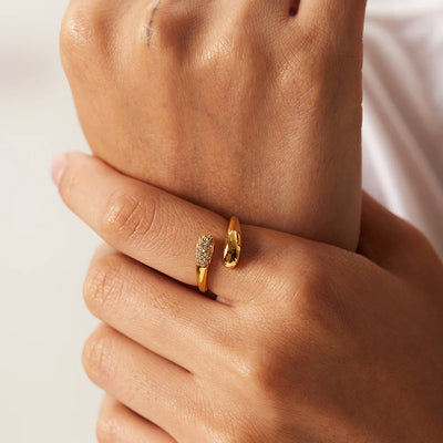 Elegant Curve Ring (Adjustable)