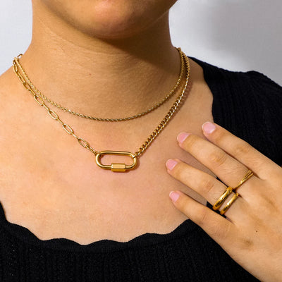 Link Pendant Necklace