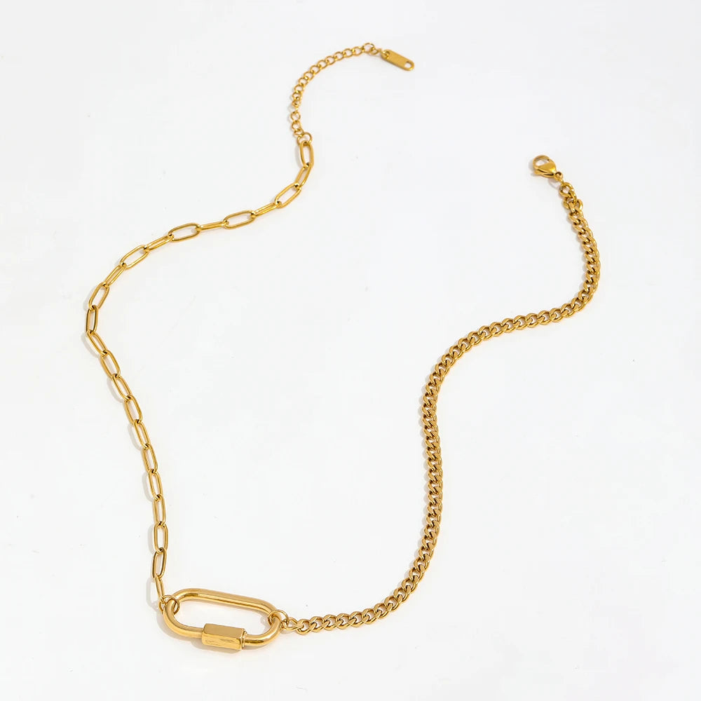 Link Pendant Necklace