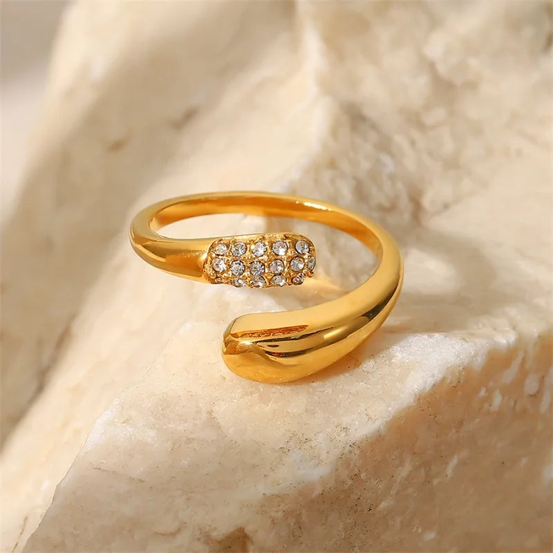 Elegant Curve Ring (Adjustable)