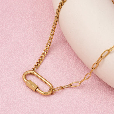 Link Pendant Necklace