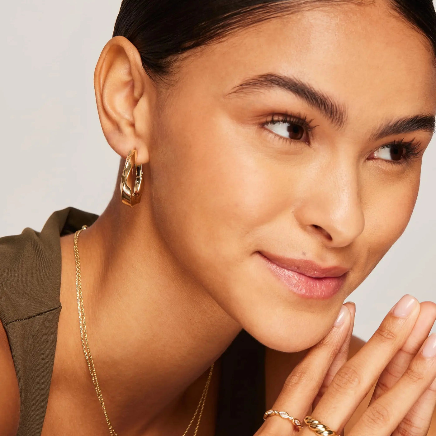 Twisted Ribbon Hoop Earrings | S925