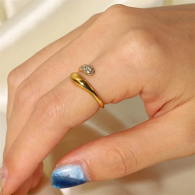 Elegant Curve Ring (Adjustable)